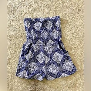 Romper; size small; like new condition.